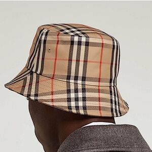 Burberry Classic Nova Check Bucket Hat - NWT & Box- UNISEX